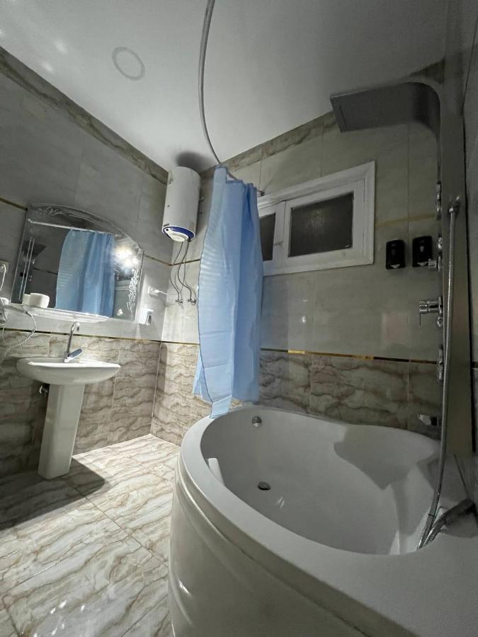 Lucky Hostel Кайро Екстериор снимка