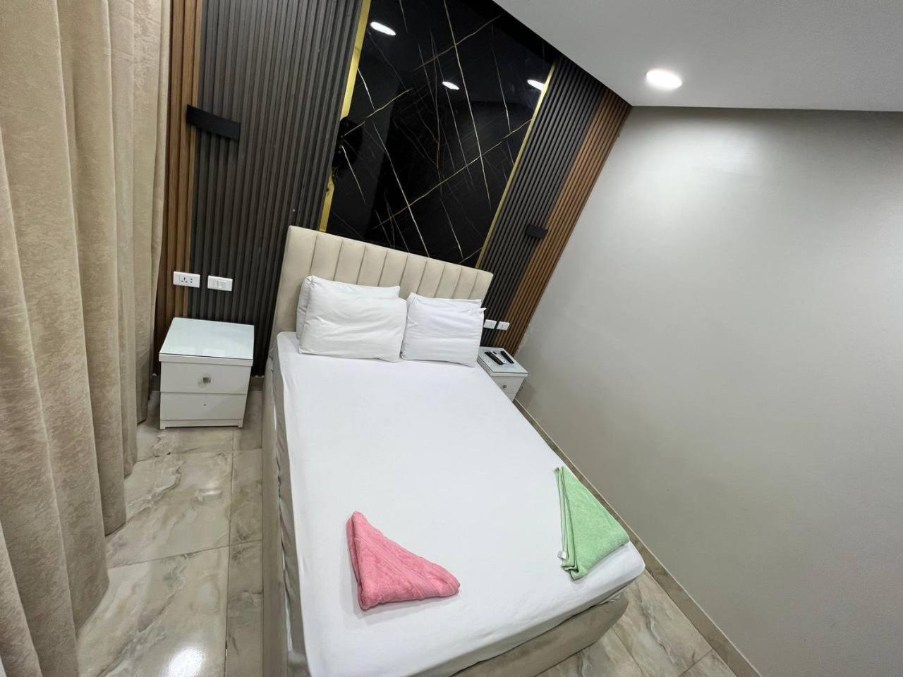 Lucky Hostel Кайро Екстериор снимка